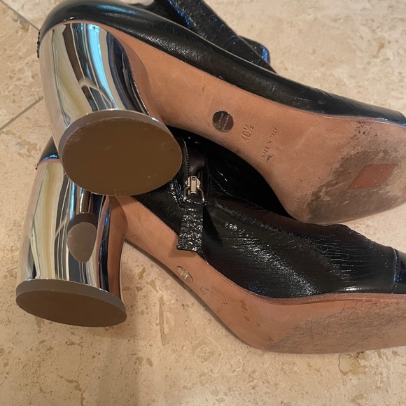 Proenza Schouler Leather Lace-Up Boots with Curved Mirrored Heel - Picture 5 of 9